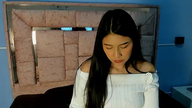 Snapshot of LICKY_LOV chatting on 11.28.25 LICKY LOV online show from 11.28.25