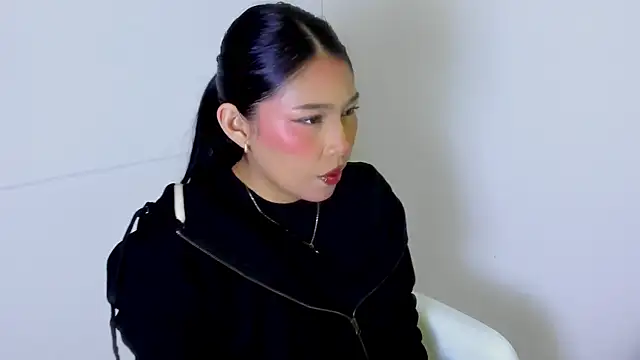 Snapshot of LICKY_LOV chatting on 12.03.25 LICKY LOV online show from 12.03.25