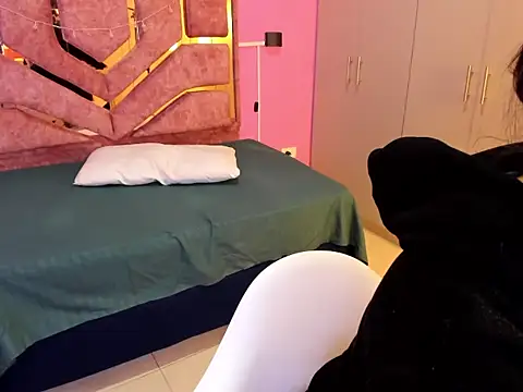 Snapshot of LICKY_LOV chatting on 01.14.26 LICKY LOV online show from 01.14.26