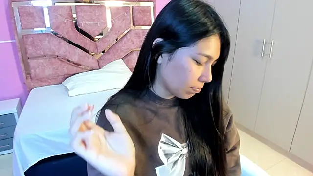 Snapshot of LICKY_LOV chatting on 01.17.26 LICKY LOV online show from 01.17.26