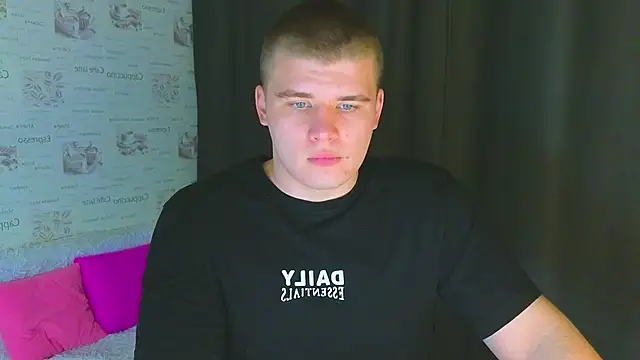 Snapshot of kittenmurr chatting on 09.26.25 kittenmurr online show from 09.26.25