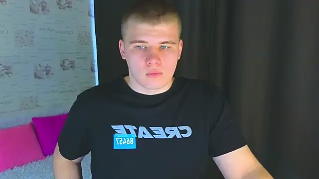 Snapshot of kittenmurr chatting on 10.09.25 kittenmurr online show from 10.09.25