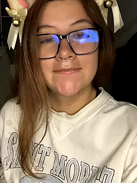 Blair Bunnyy online show from 10.20.25