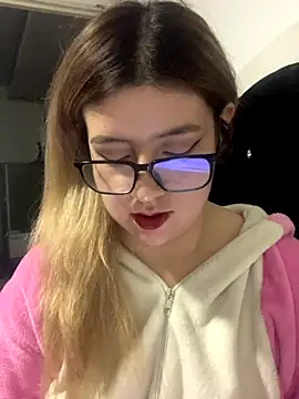 Blair Bunnyy online show from 11.22.25