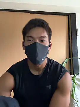 Snapshot of masucle216 chatting on 10.10.25 masucle216 online show from 10.10.25