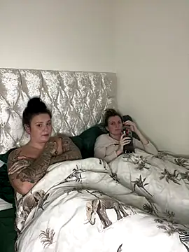 Charsworld online show from 12.18.25