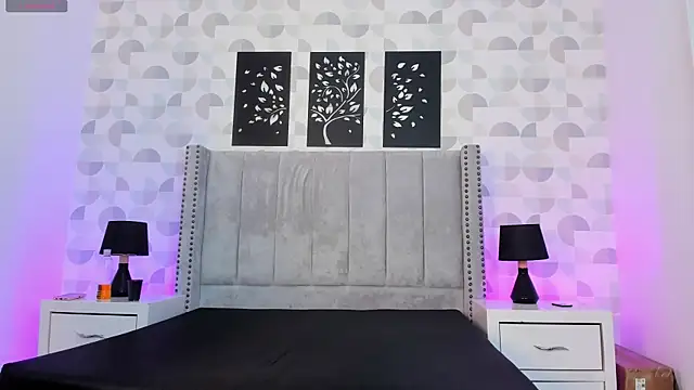 Snapshot of natasha_moreno chatting on 10.28.25 natasha moreno online show from 10.28.25