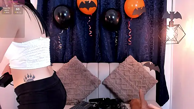 Snapshot of natasha_moreno chatting on 10.31.25 natasha moreno online show from 10.31.25