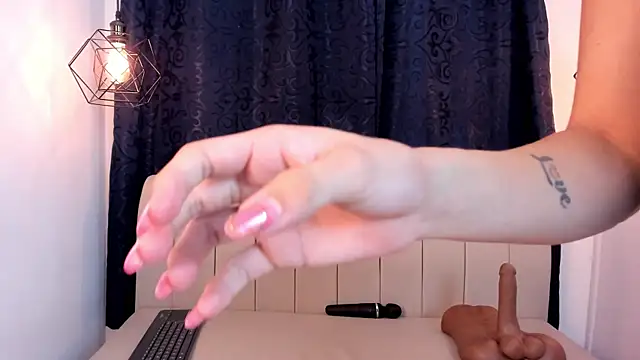 Snapshot of natasha_moreno chatting on 01.13.26 natasha moreno online show from 01.13.26