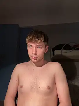 Snapshot of Fappatore_Nato05 chatting on 10.04.25 Fappatore Nato05 online show from 10.04.25