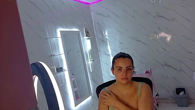 Aria Collins111 online show from 02.04.26