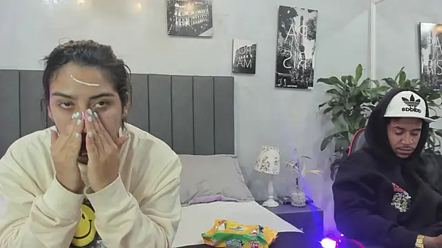 violet and myers online show from 09.23.25