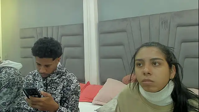 violet and myers online show from 10.07.25