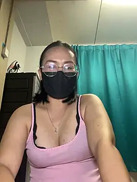 Snapshot of melyiaaa chatting on 02.26.26 melyiaaa online show from 02.26.26