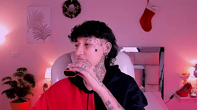 Snapshot of Luci_Rose chatting on 01.13.26 Luci Rose online show from 01.13.26