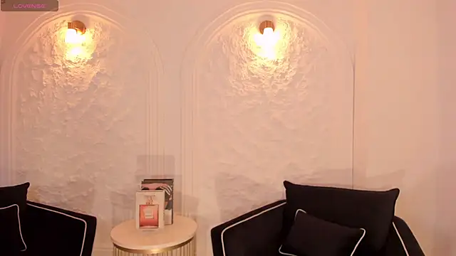 MilaColeman online show from 11.02.25