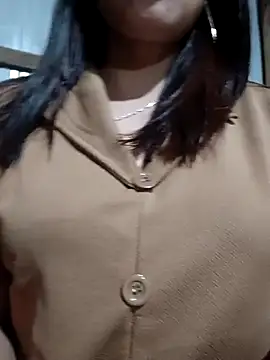 Snapshot of Nana-bar chatting on 10.07.25 Nana-bar online show from 10.07.25