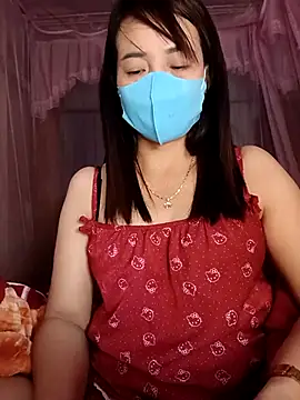 Snapshot of Nana-bar chatting on 10.08.25 Nana-bar online show from 10.08.25