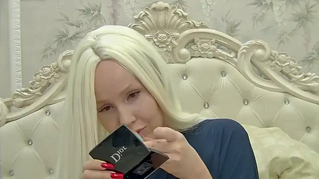 EllieFrosty  online show from 09.15.25