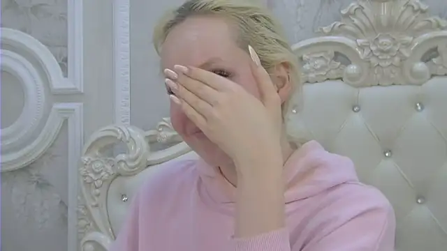 EllieFrosty  online show from 06.12.26