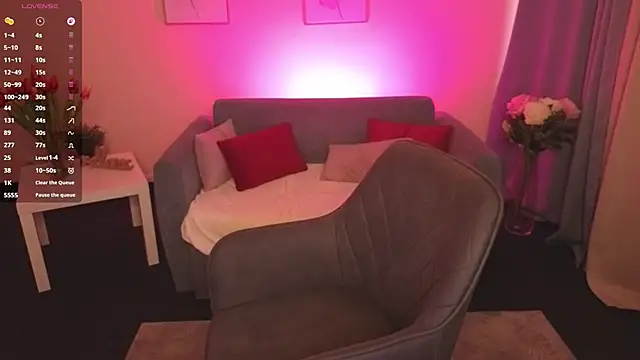 Snapshot of evafolver chatting on 02.27.26 evafolver online show from 02.27.26