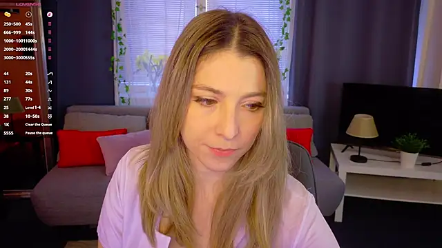 Snapshot of evafolver chatting on 03.13.26 evafolver online show from 03.13.26