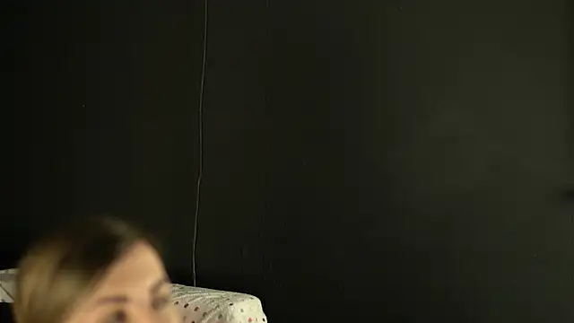 Tracyix online show from 06.04.26