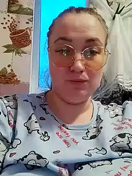 Snapshot of Kiss_Eva chatting on 01.26.25 Kiss Eva online show from 01.26.25