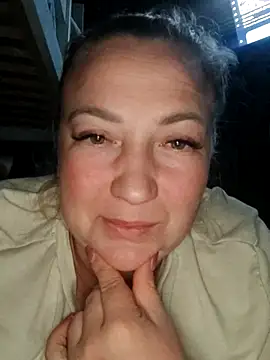 Snapshot of Kiss_Eva chatting on 09.13.25 Kiss Eva online show from 09.13.25