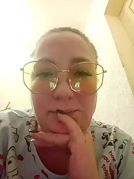 Kiss Eva online show from 03.30.26