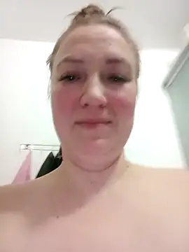 Kiss Eva online show from 04.06.26