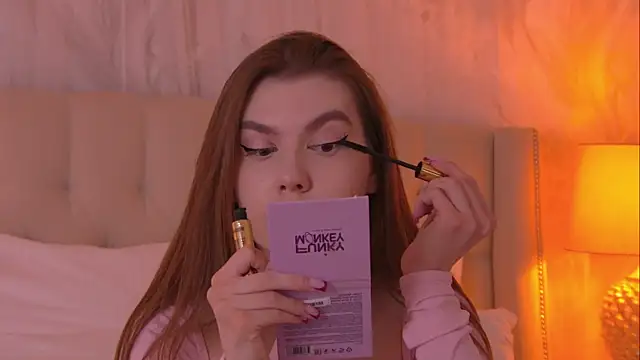 AshleyEvance online show from 06.11.26