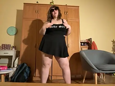 Snapshot of CherryLace04 chatting on 02.01.26 CherryLace04 online show from 02.01.26