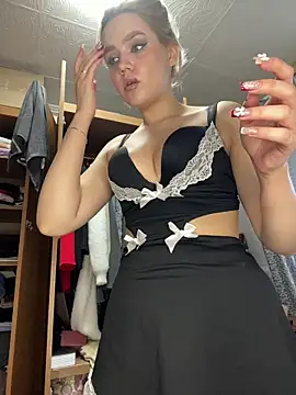 April Purr online show from 04.25.26