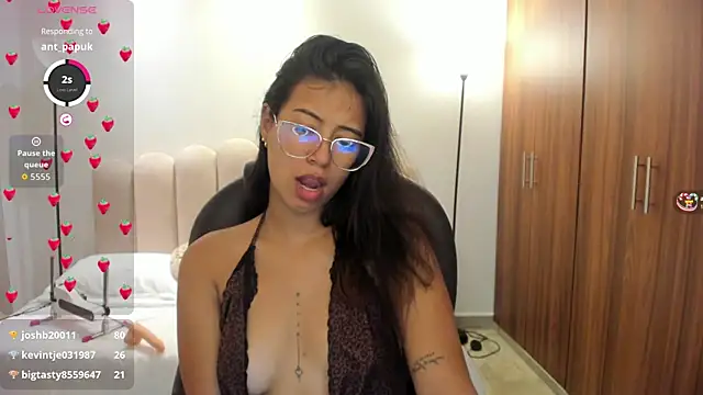 raven stonee online show from 09.28.25