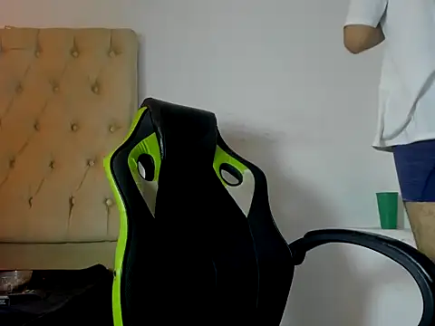 adri sexboy229 online show from 09.23.25