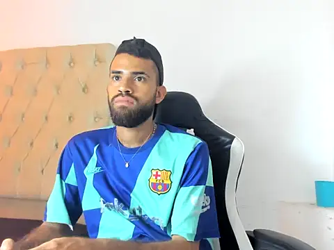 adri sexboy229 online show from 09.30.25