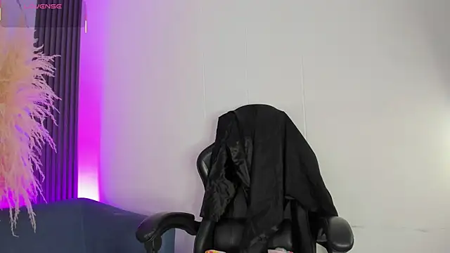 ShaunaDream online show from 03.04.26