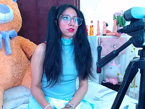 VioletxBloom online show from 10.09.25