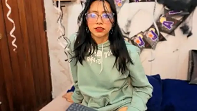 VioletxBloom online show from 10.23.25