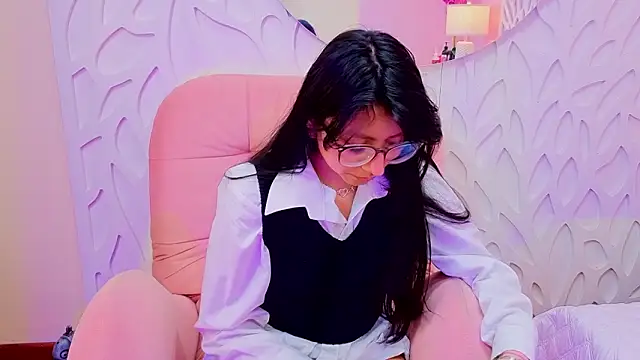 VioletxBloom online show from 02.25.26