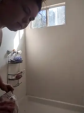 Snapshot of LacyLaurent chatting on 11.09.25 LacyLaurent online show from 11.09.25