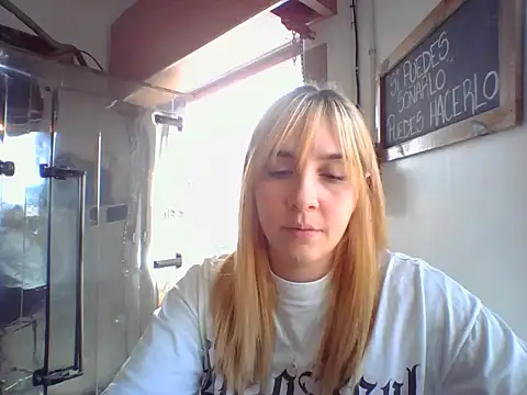 Snapshot of ayebran chatting on 09.13.25 ayebran online show from 09.13.25