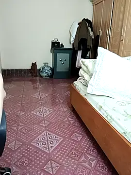 Moona heny online show from 11.27.25