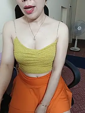 Snapshot of Moona_heny chatting on 06.29.26 Moona heny online show from 06.29.26