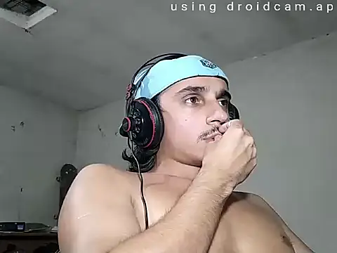 Snapshot of papito20cm chatting on 01.12.26 papito20cm online show from 01.12.26