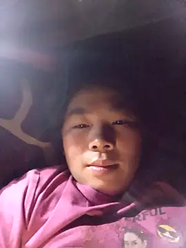 quynhkoolbae online show from 10.22.25