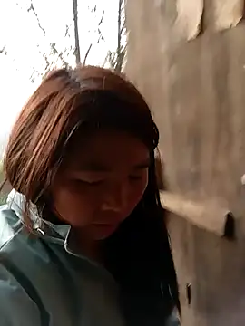 quynhkoolbae online show from 11.25.25