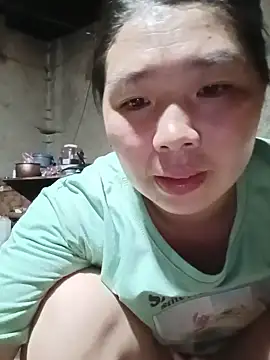 Snapshot of quynhkoolbae chatting on 05.18.26 quynhkoolbae online show from 05.18.26