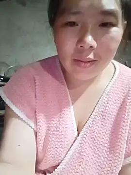 Snapshot of quynhkoolbae chatting on 06.08.26 quynhkoolbae online show from 06.08.26